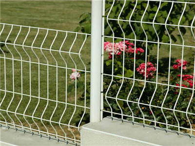 供應折彎護欄網多少錢 折彎護欄廠家 折彎護欄網型號-首商網
