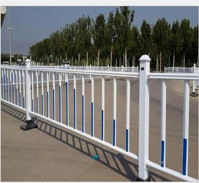 道路護(hù)欄與市政護(hù)欄 為何廠家直銷更受青睞？